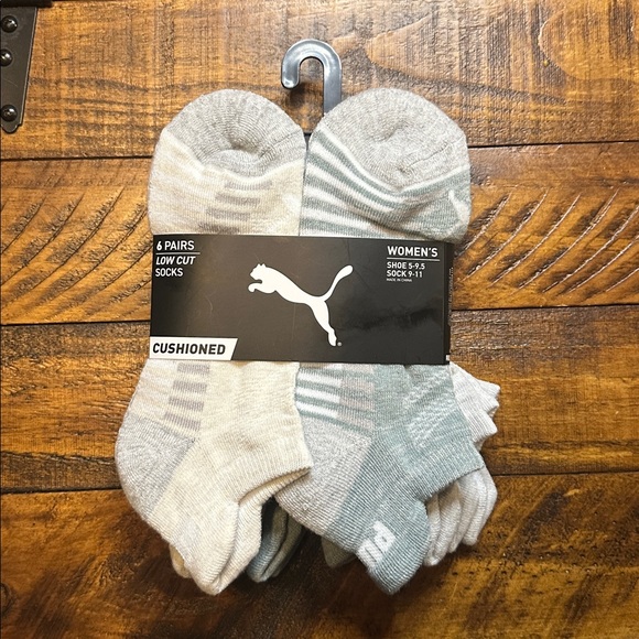 NWT Puma Women's 6-Pack Cushioned Low Cut Sportstyle Socks - Shoe Size 5-9.5 - Picture 1 of 3